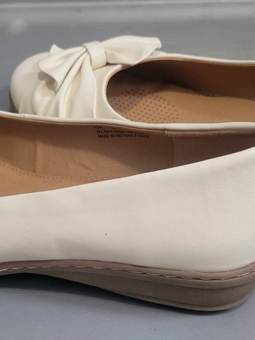 Comfortview Sofia Bow 10w cream colored dress shoes BRAND NEW church office cute